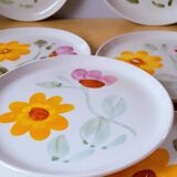 Assiettes fleuries Sarreguemines, 1960.