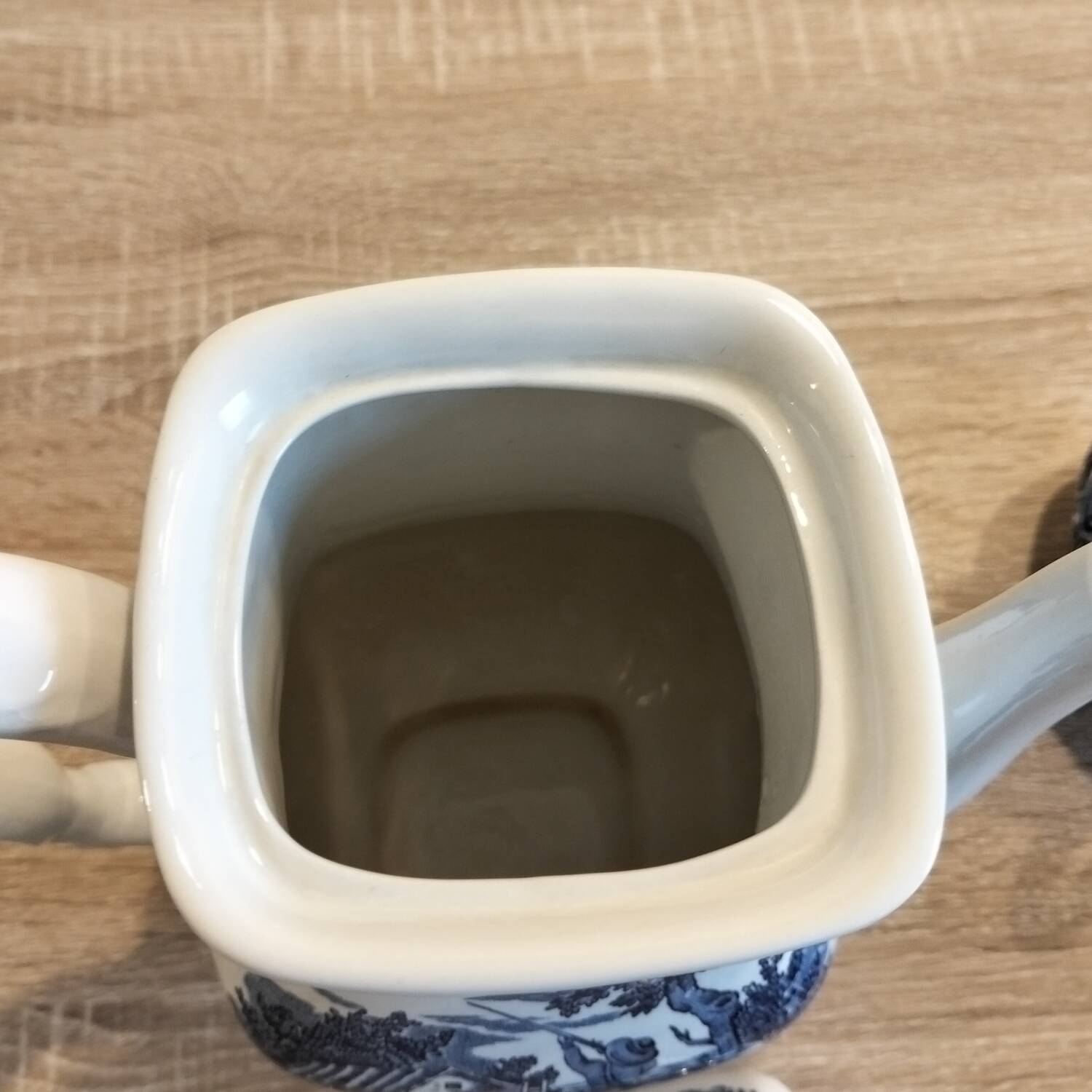 Myott The Hunter Tea and Coffee Set