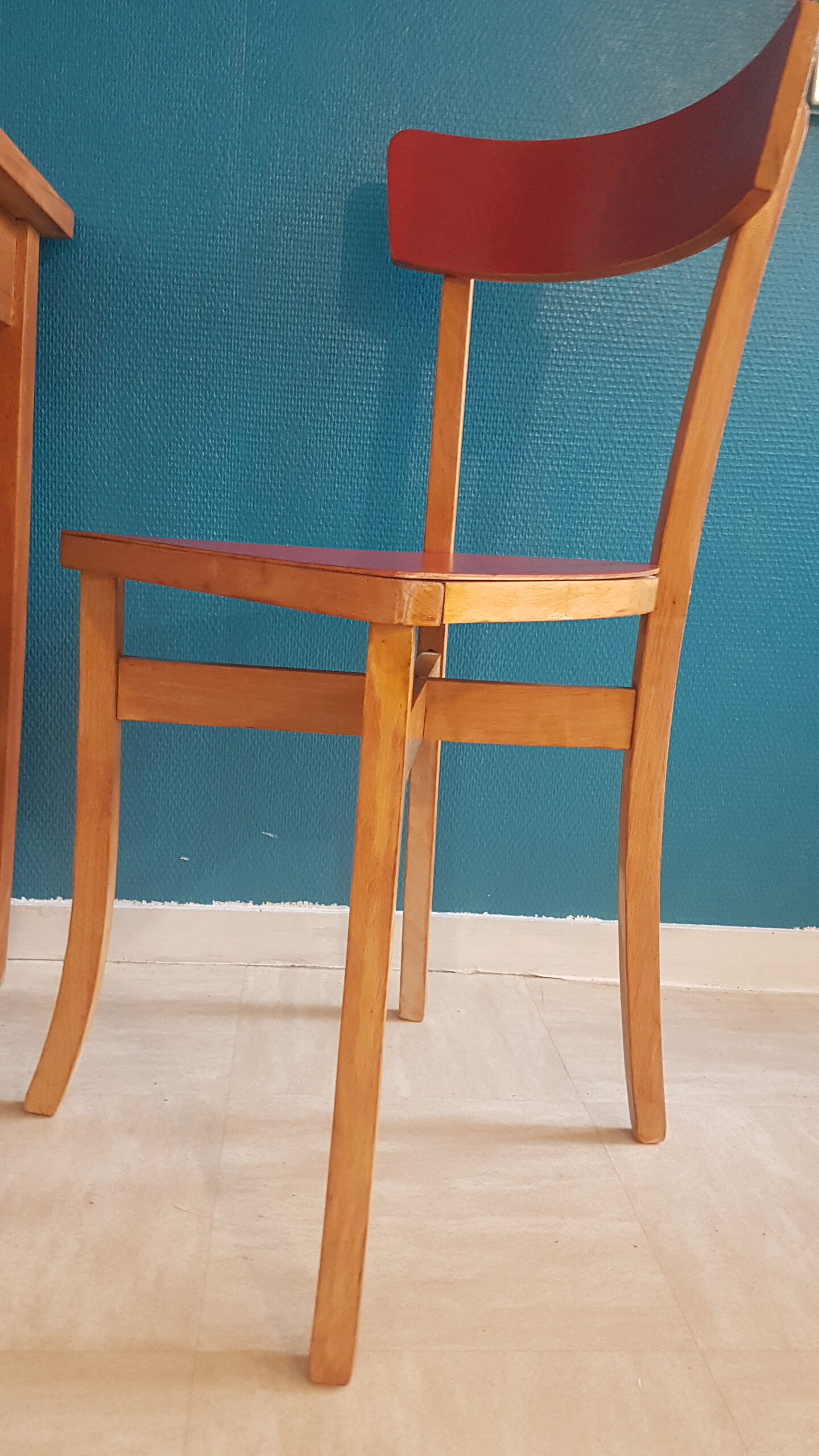 Bureau années 60 restauré avec sa chaise Baumann