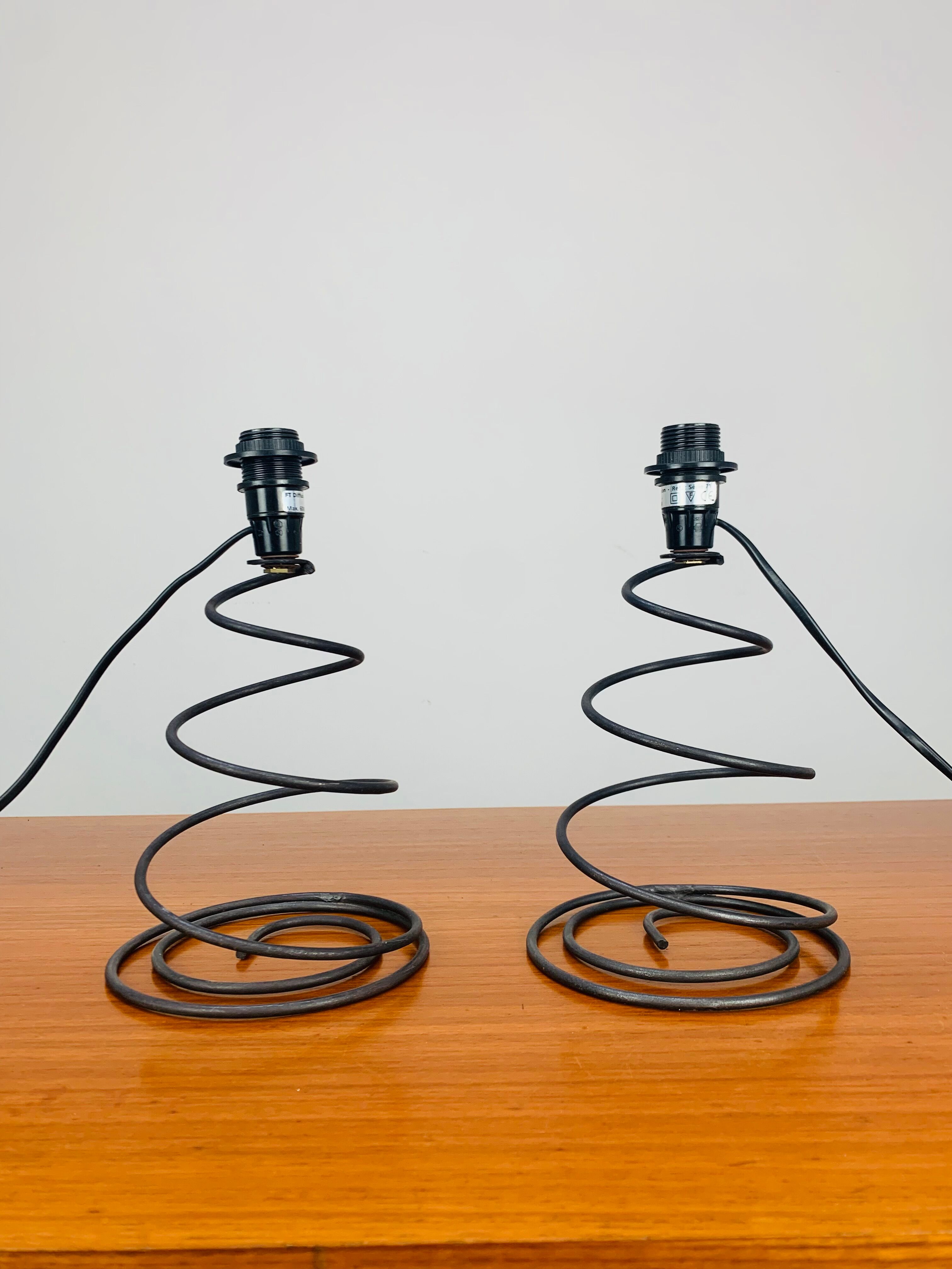 Paire de lampes ressort métal années 90