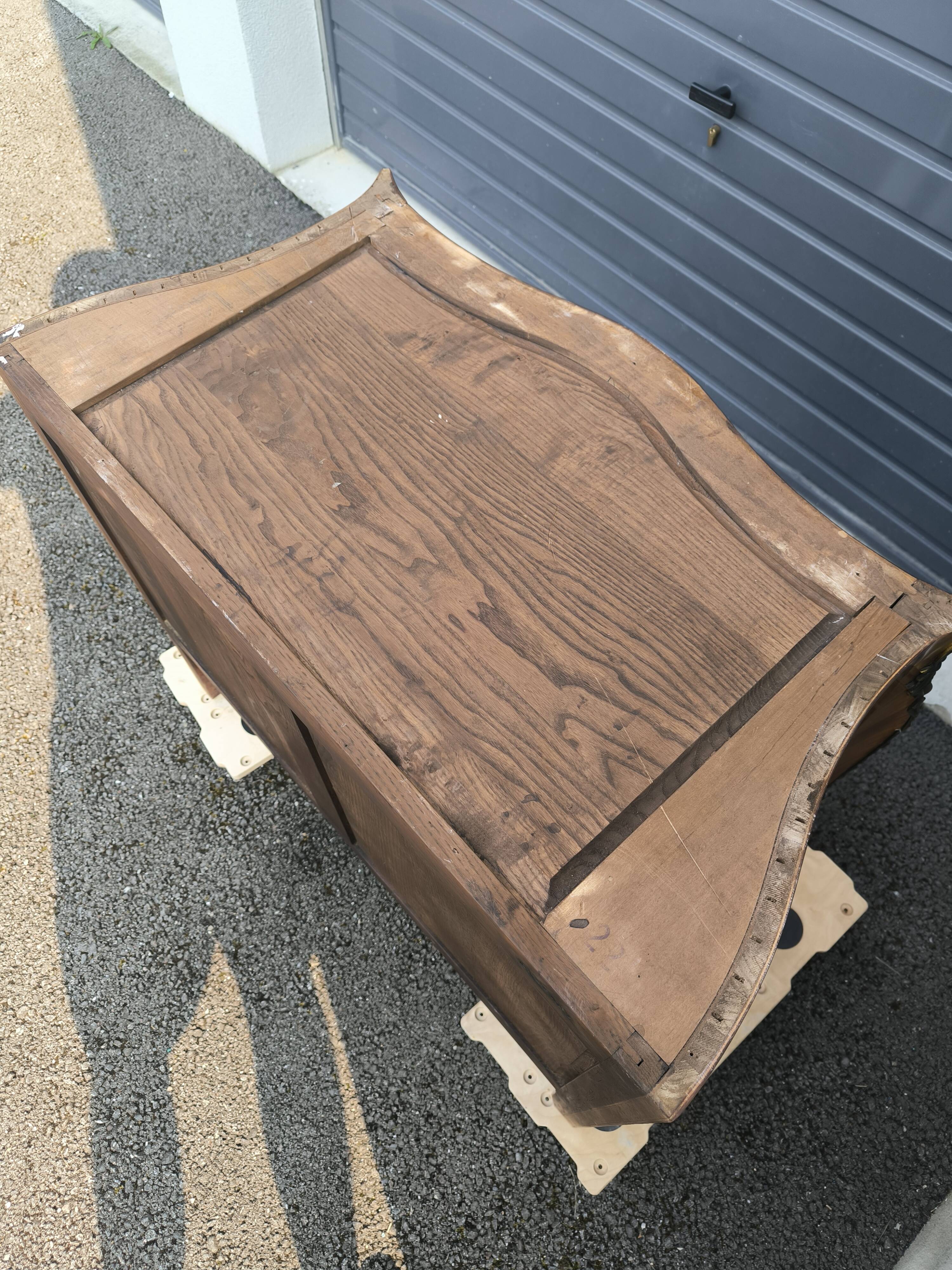 Louis XV style chest of drawers