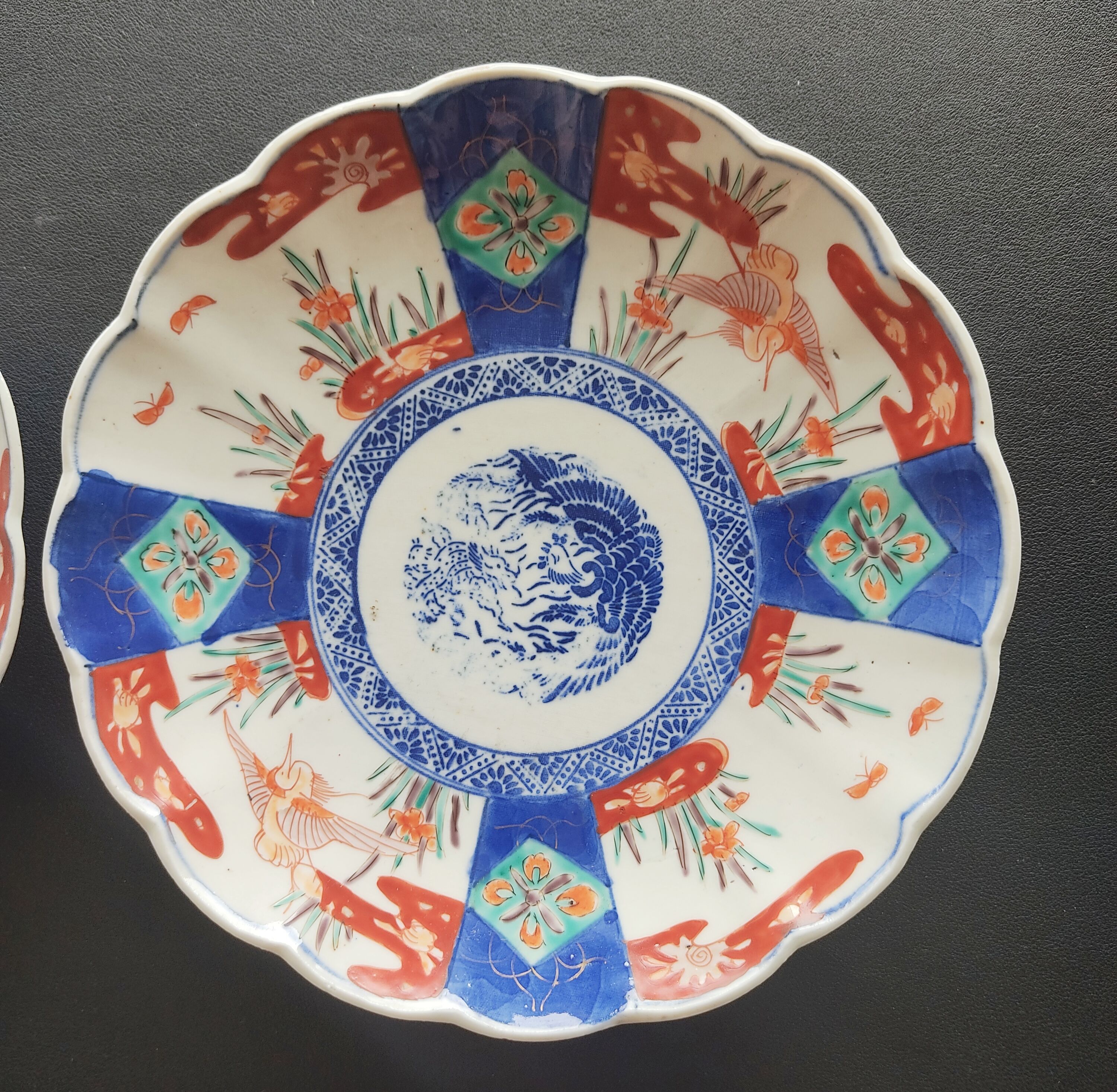 Pair of plates Imari Japan Meiji