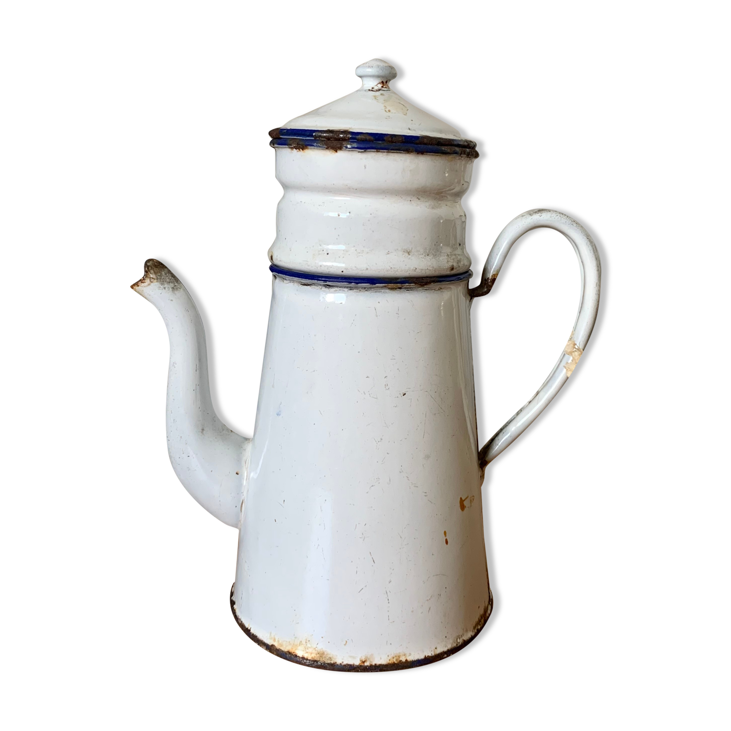 Old enamelled coffee maker
