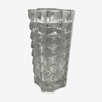 Vase vintage en verre moulé translucide au relief de motifs et alvéoles - 25 cm