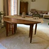 Extended roundtable