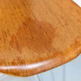 Office chair model hammer N°3103" by Arne Jacobsen