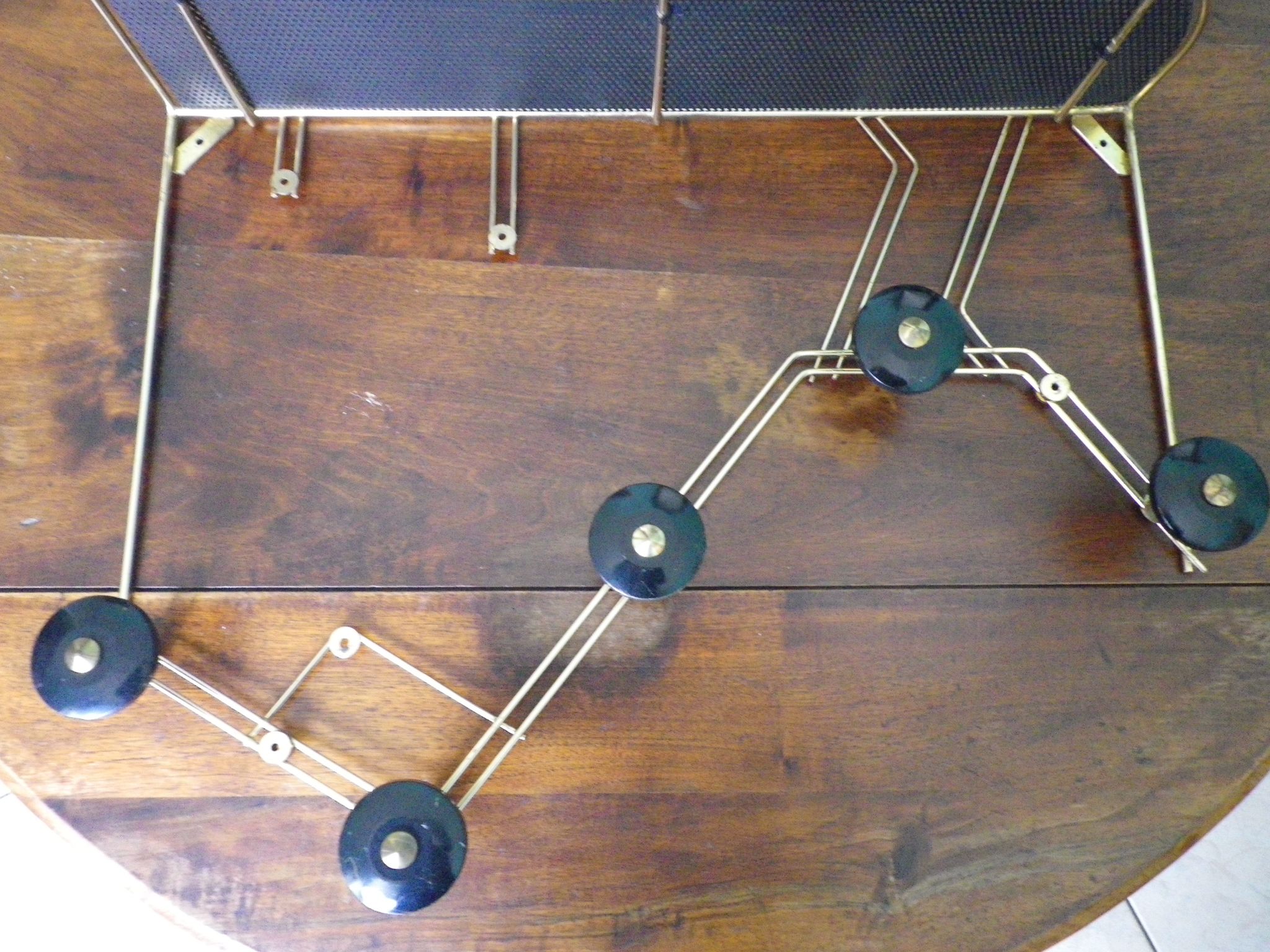 Wall coat rack
