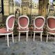 Suite de 4 chaises style Louis XVI médaillon