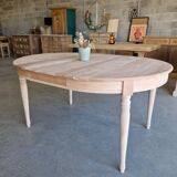 Round table solid cherry with extensions