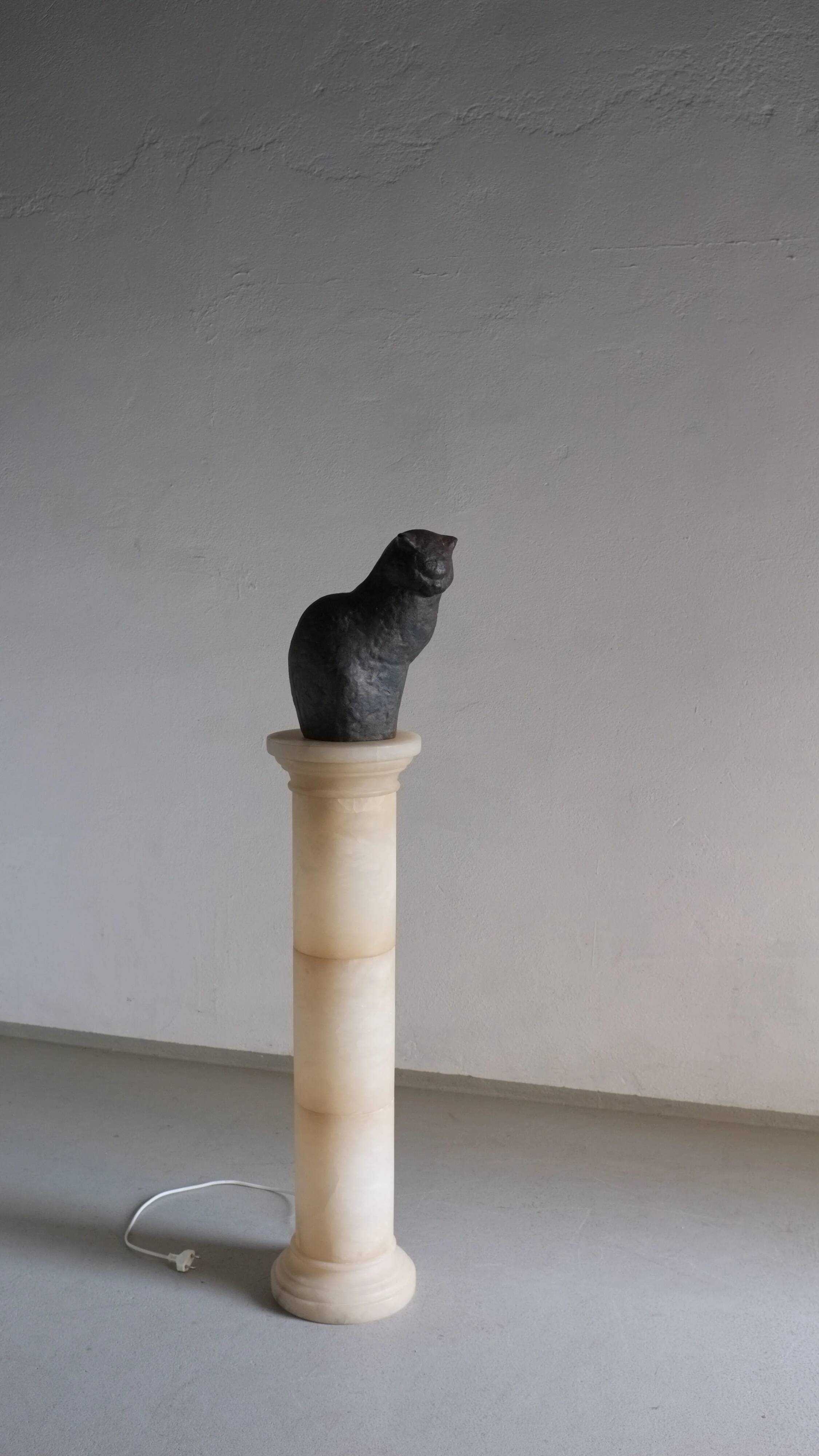 Alabaster column pedestal floor lamp | Italy | 1980s