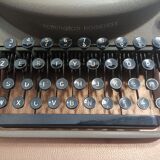 Typewriter Remington Noiseless 7 Army Green Made in France
