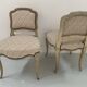 Paire de chauffeuses de style Louis XV, XXème siècle