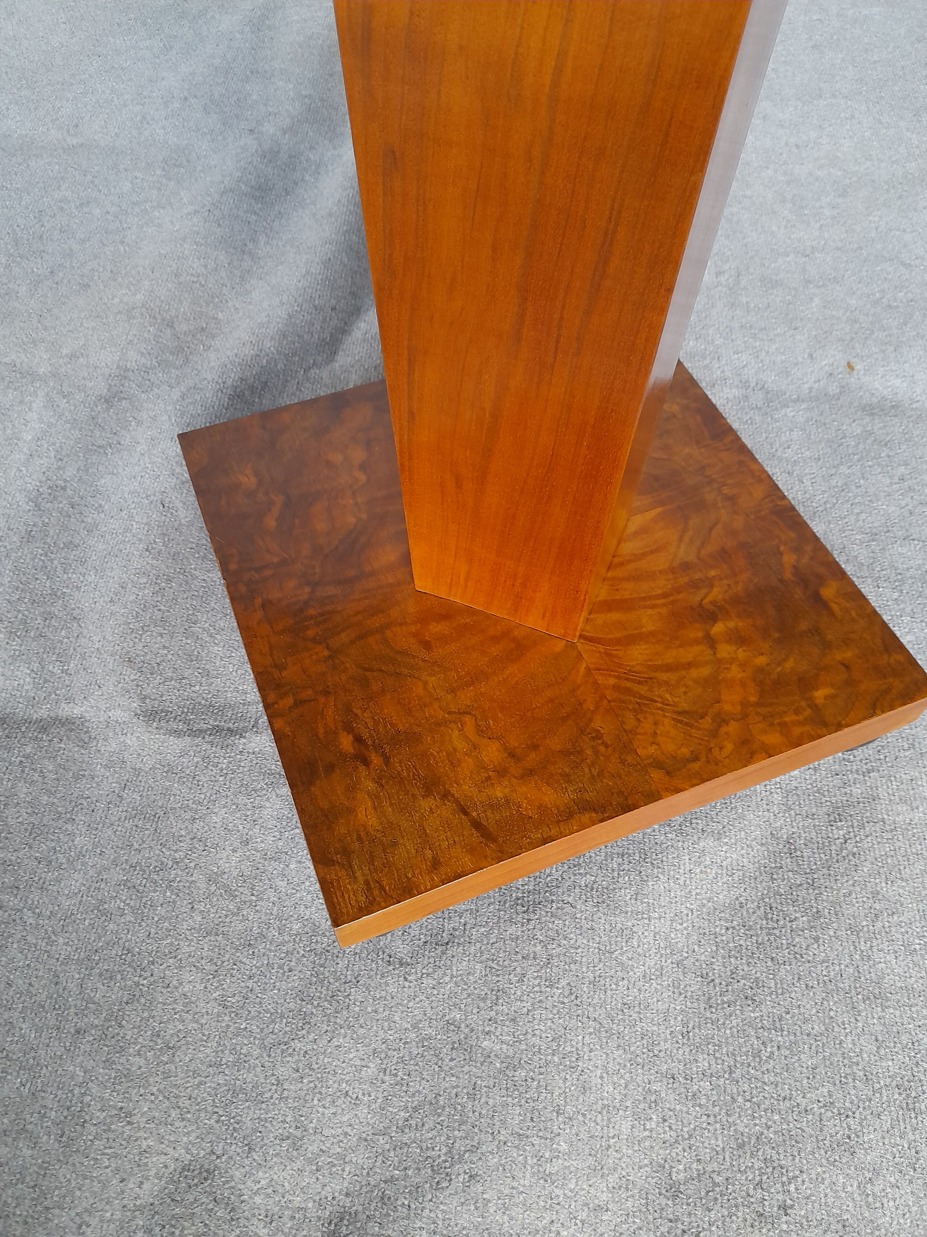 Art Deco pedestal table