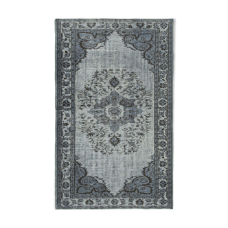 Hand-knotted rustic anatolian 1980s 160 cm x 258 cm grey carpet