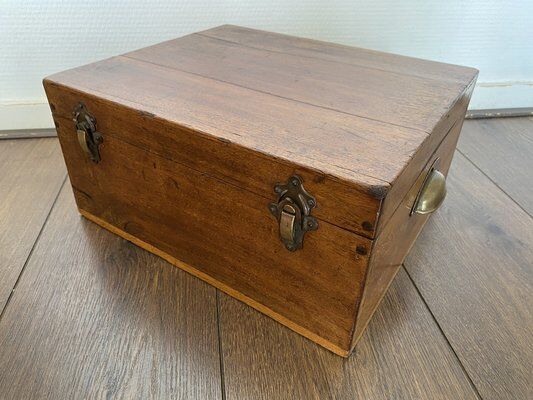 Boîte de rangement vintage en bois 1900s