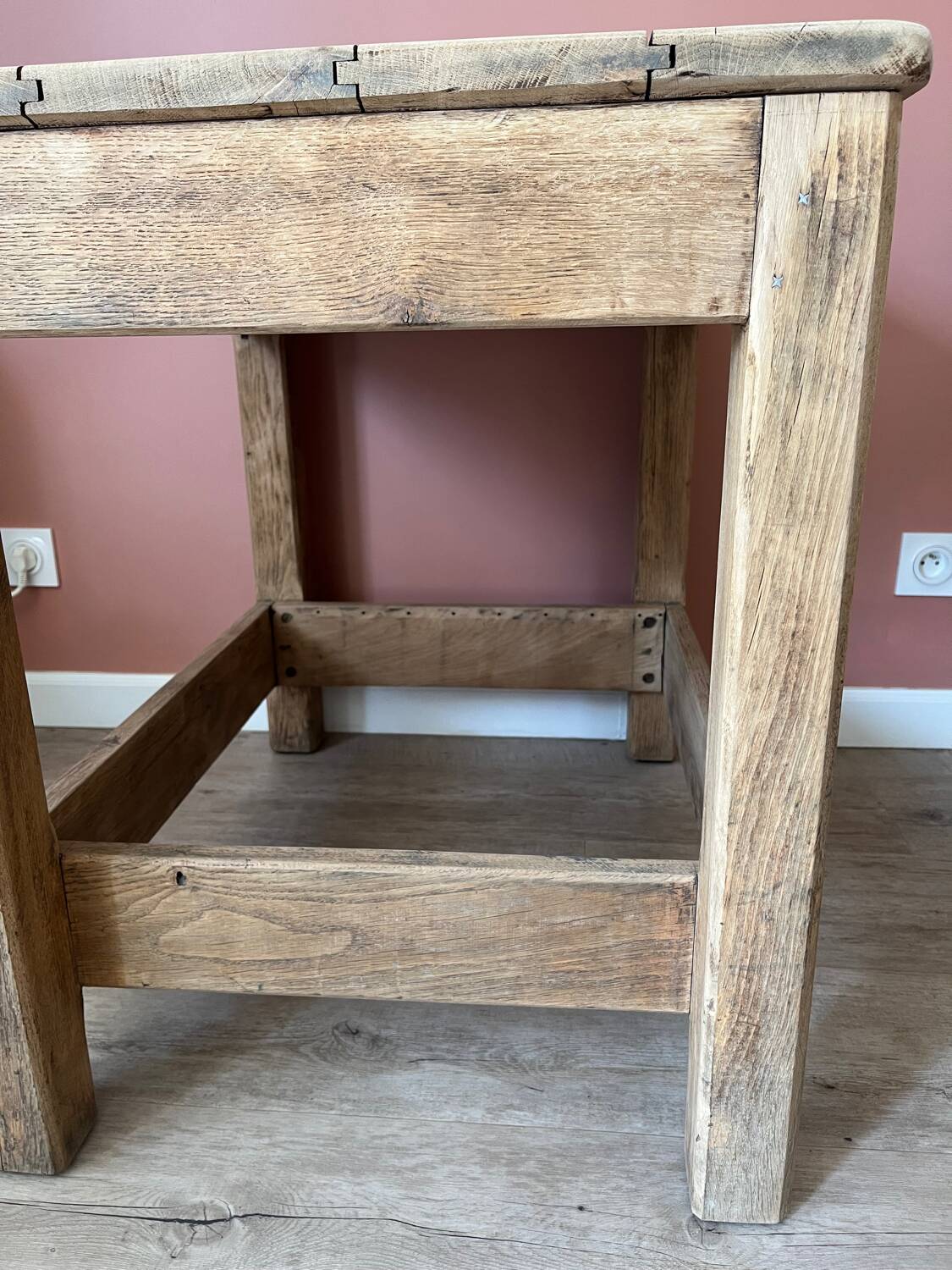 Small workbench made of solid oak