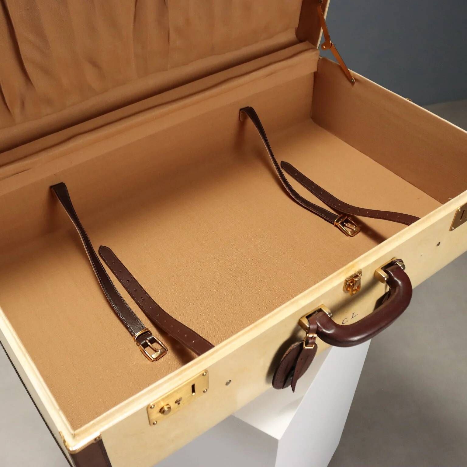 Vintage suitcase in parchment, cotton and leather, Italy, 1960s