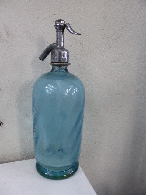 Elegant twisted blue glass Siphon