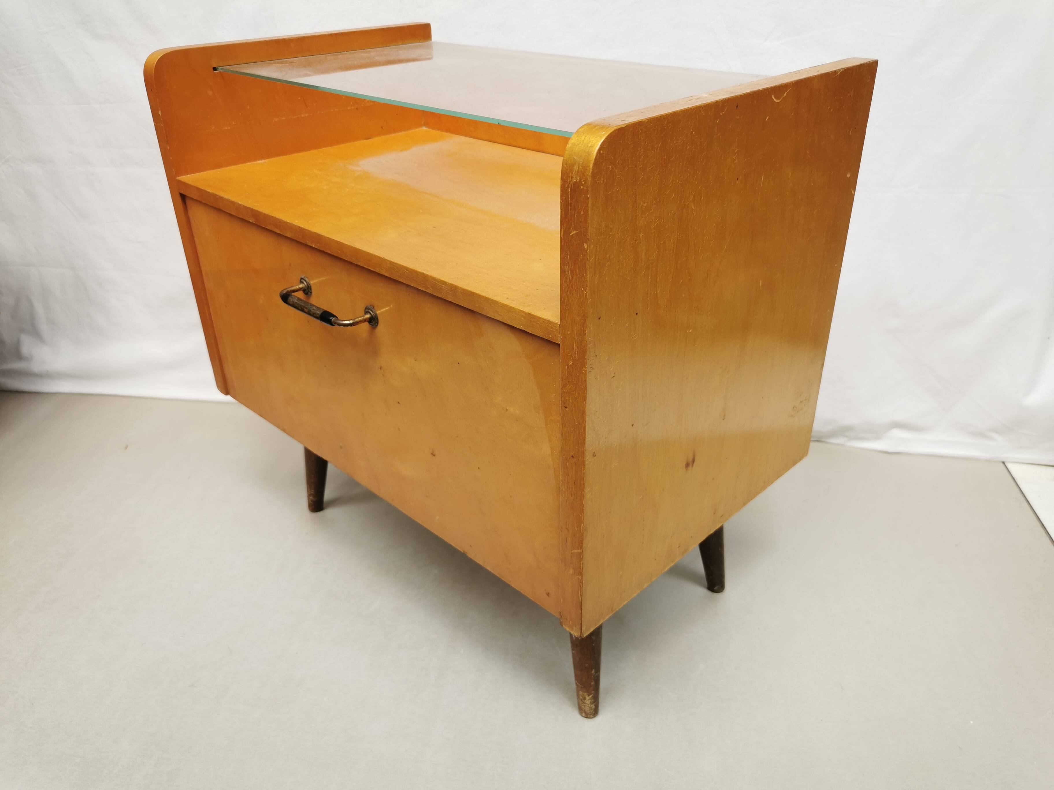 Pair of vintage bedside tables / sofa end tables from the 50s and 60s