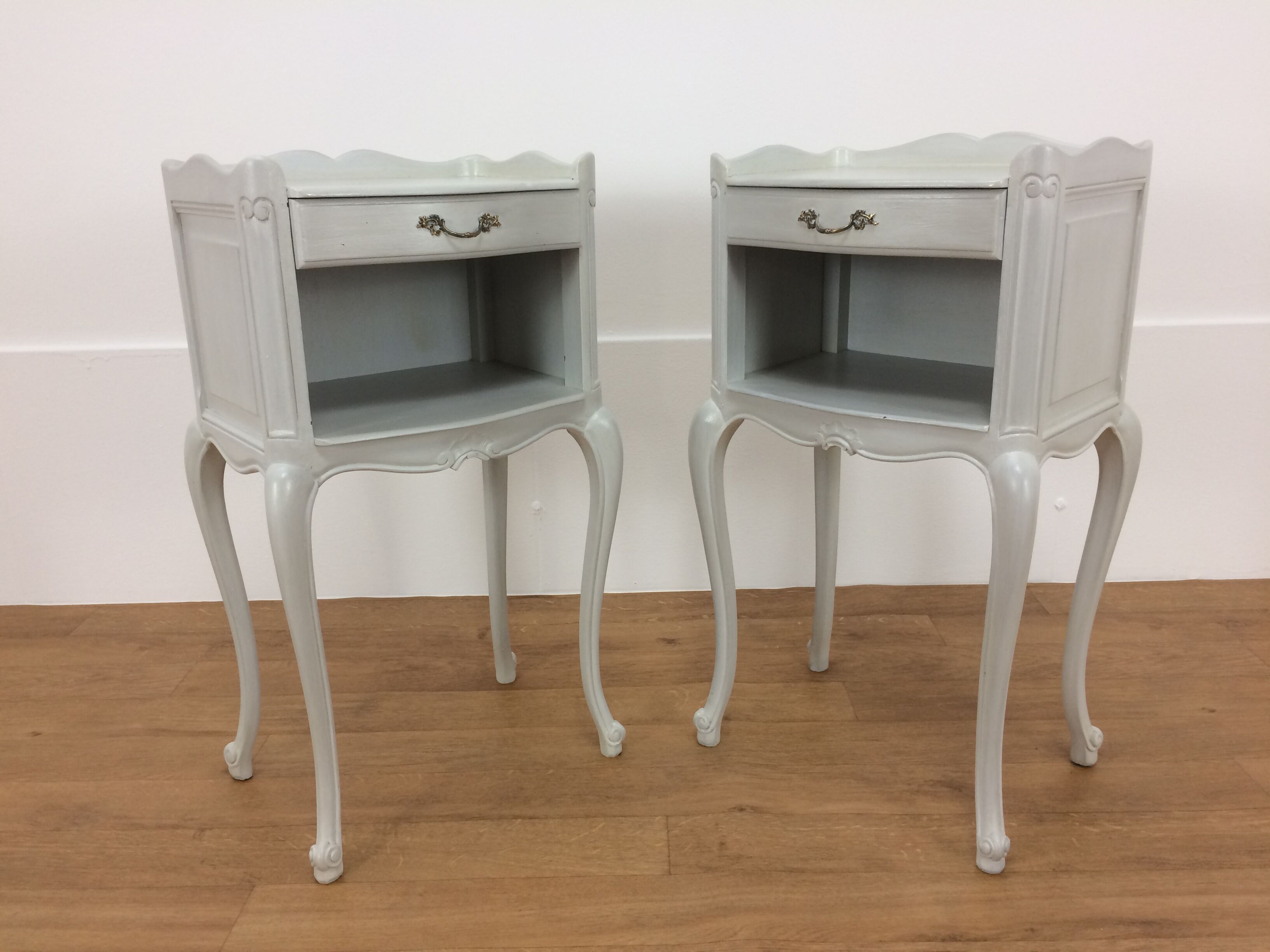 Louis XV-style bedside pair