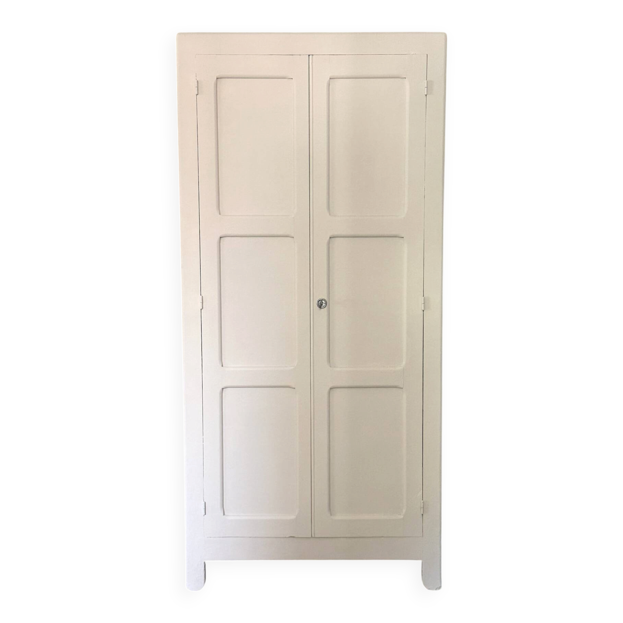Armoire parisienne authentique 