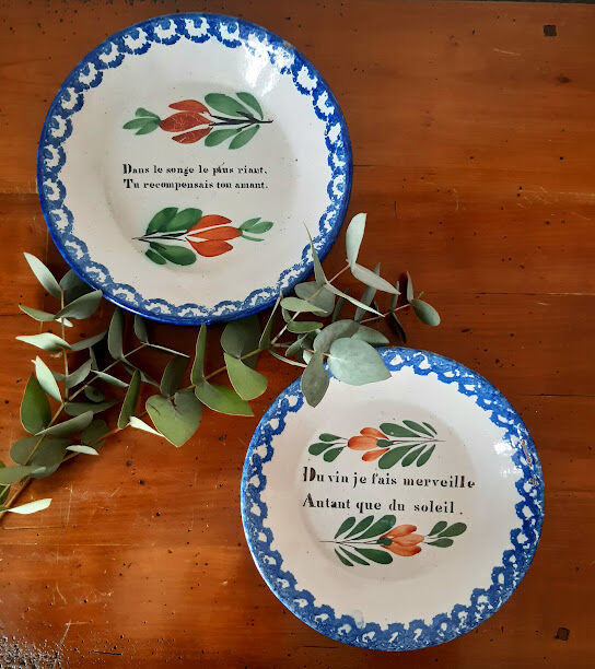 Pair of chatty earthenware plates 19th century