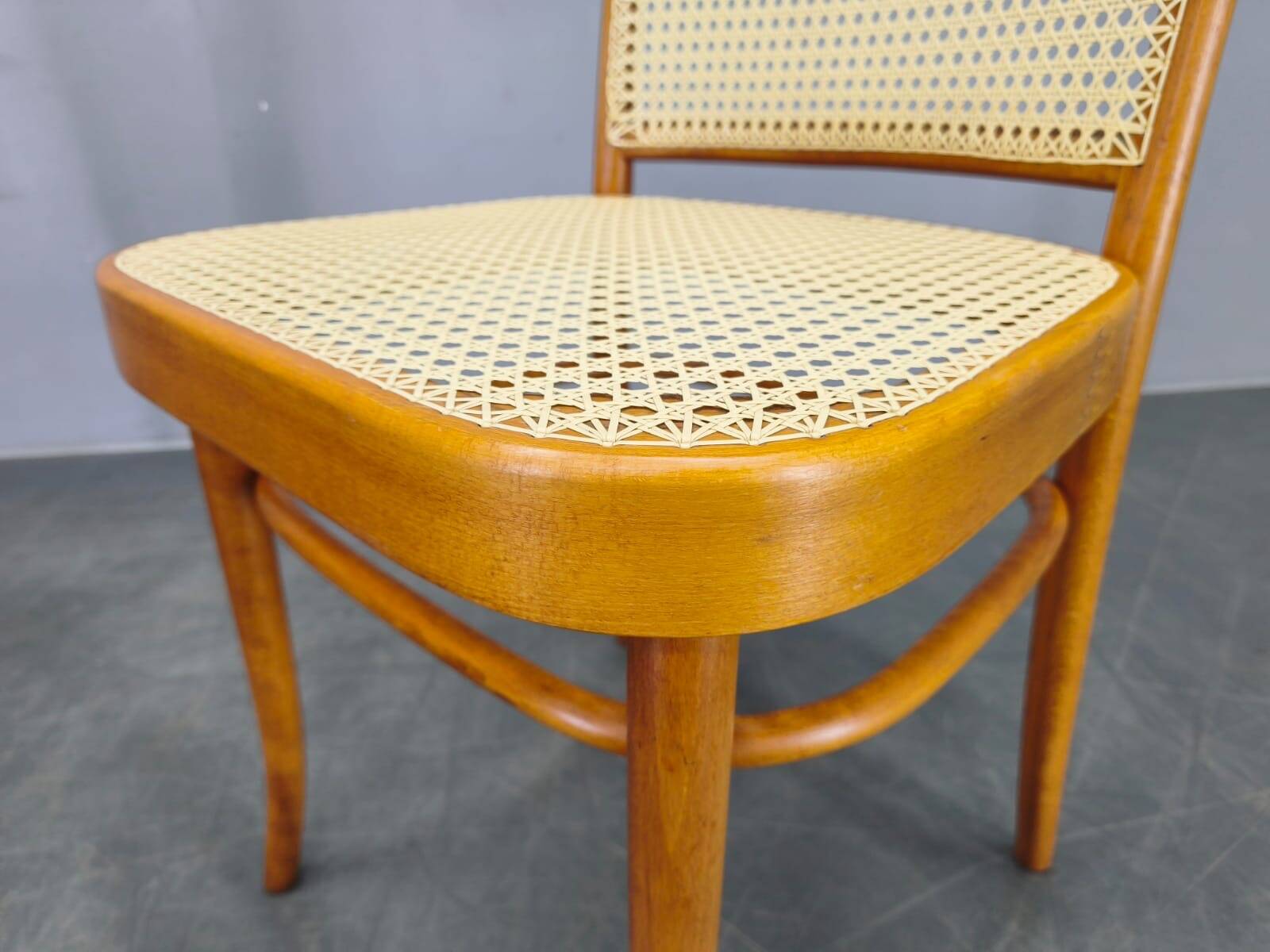 Set of 4 Bentwood Chairs No. 811 after Hoffmann, 1990s
