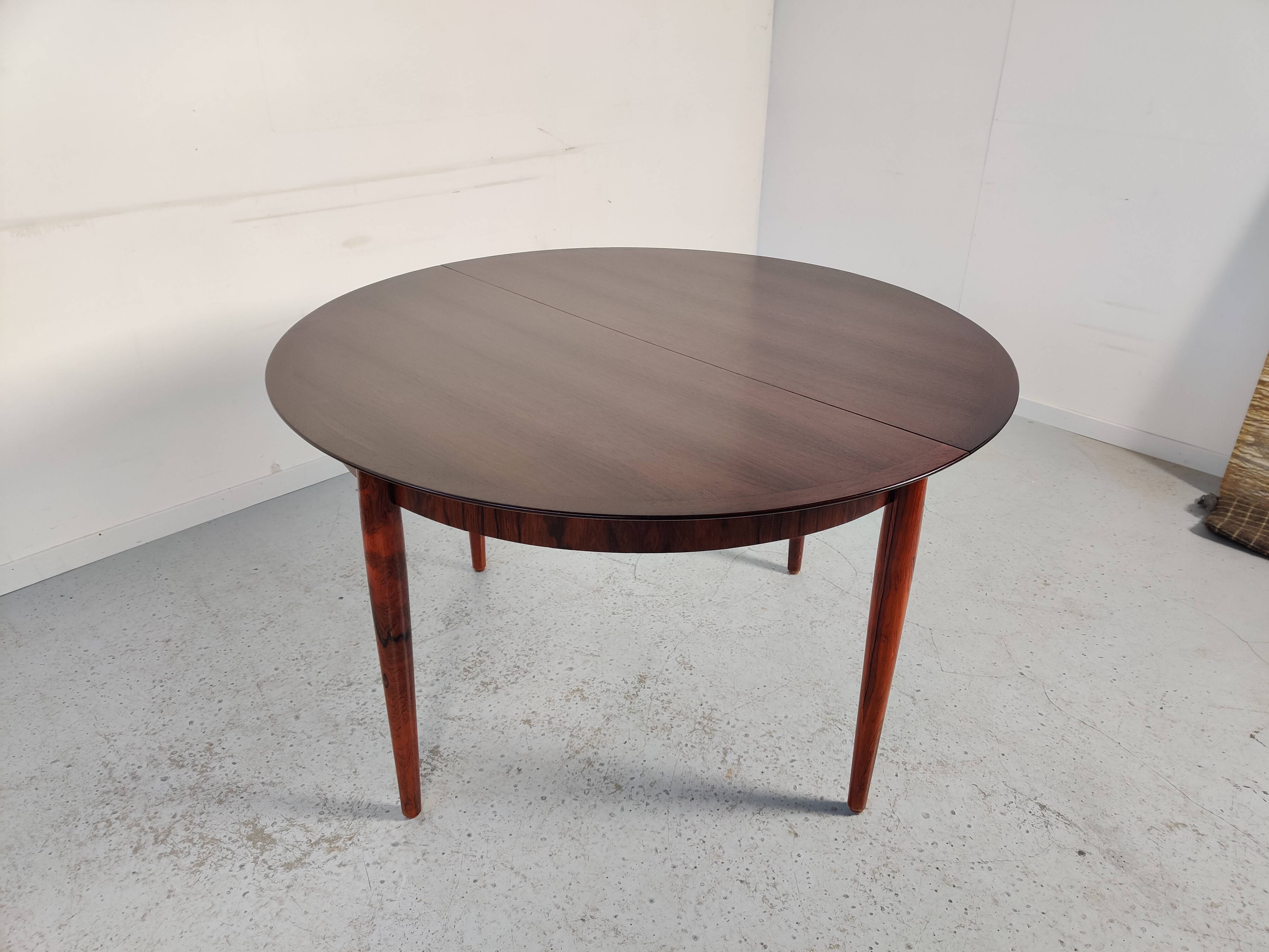Table à manger ronde en palissandre avec rallonge, Lübke années 60/70