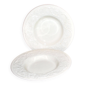 Wedgwood lot de 2 assiettes creuses pasta faïence moulée Patrician guirlande England