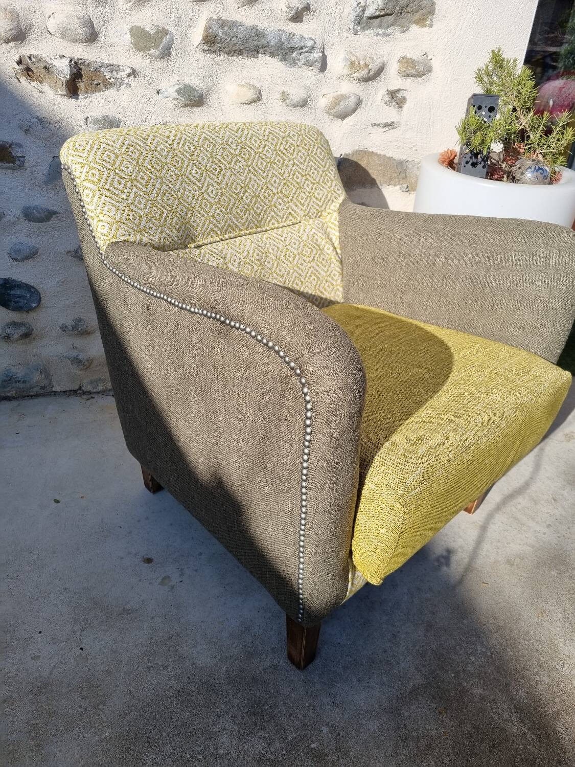 Recent club-style armchair