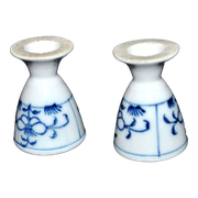Set of 2 vintage coquetiers in white porcelain Copenhagen style