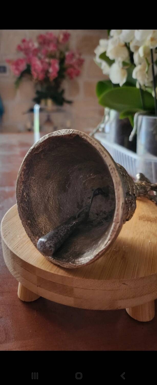 Bronze bell