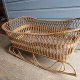 Rattan cradle bed