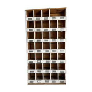 meuble d'atelier à casiers