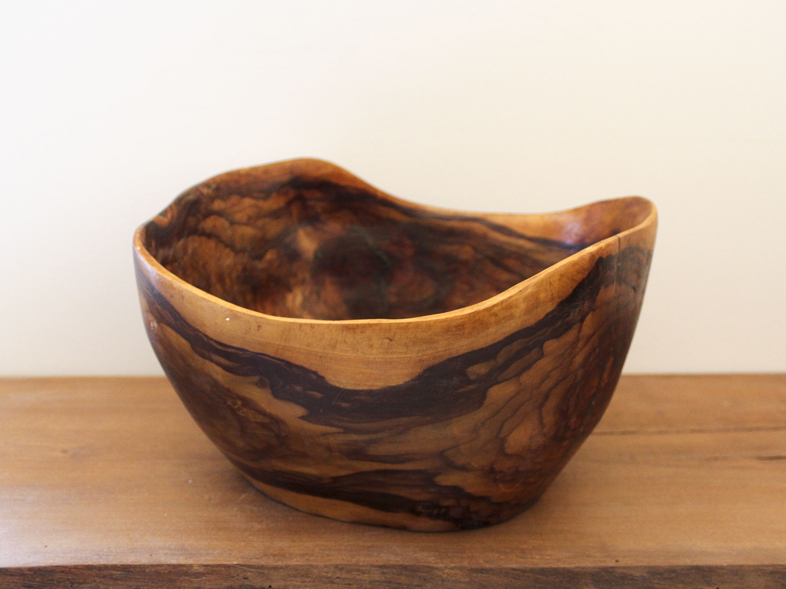 Saladier vintage en bois d'olivier Saint Paul