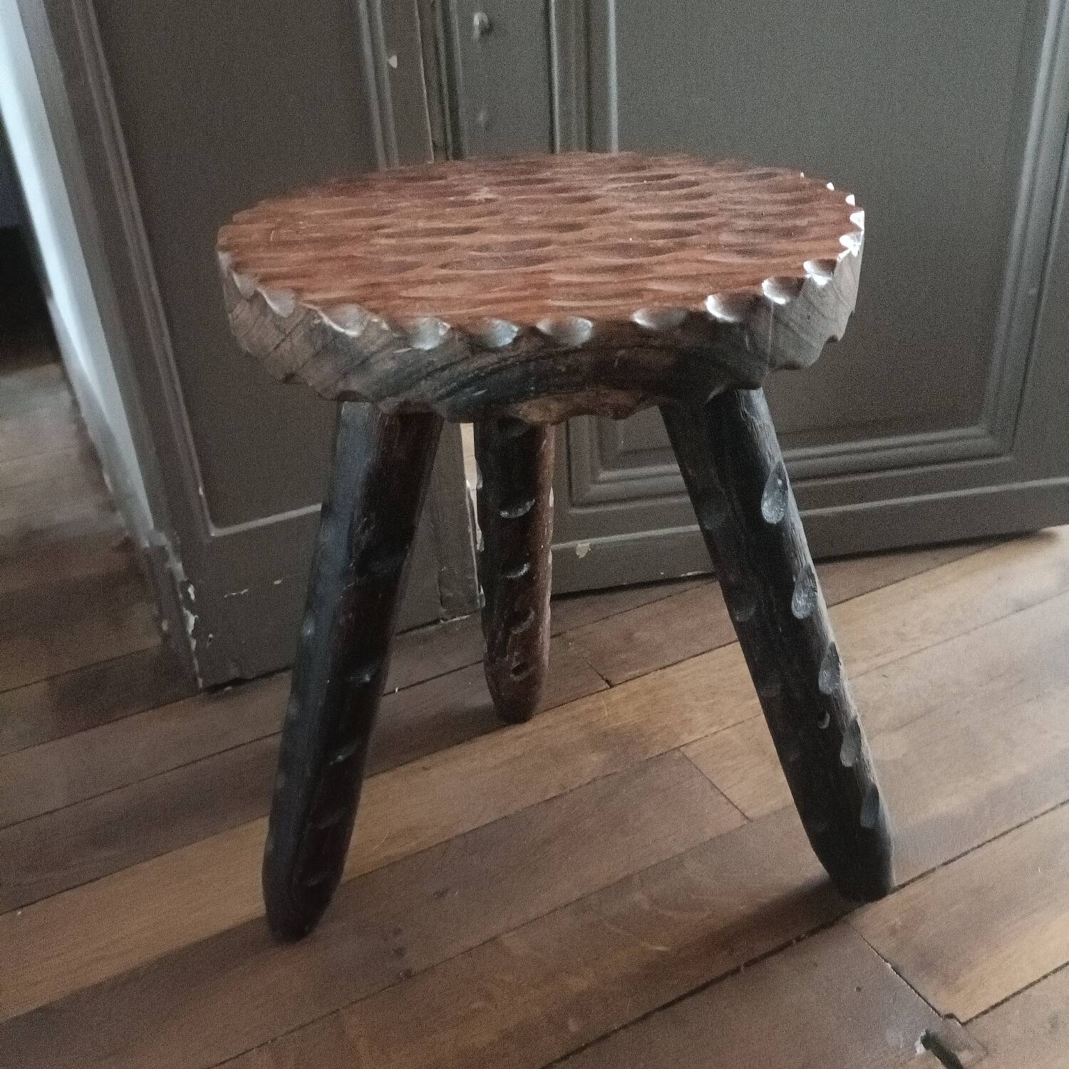 Vintage tripod stool
