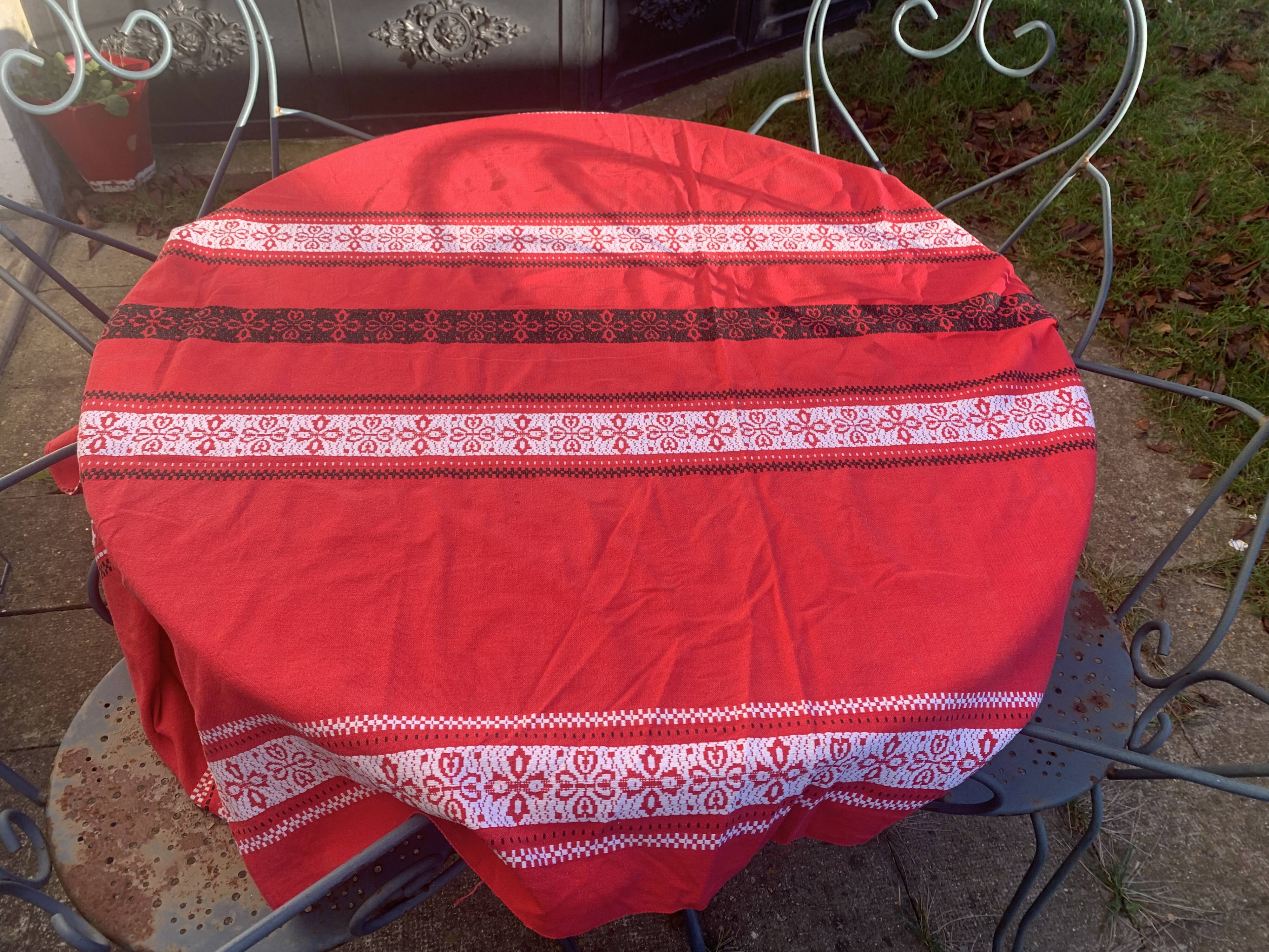 Rectangular tablecloth, Basque household linen in red cotton with black and white embroidery, vintage