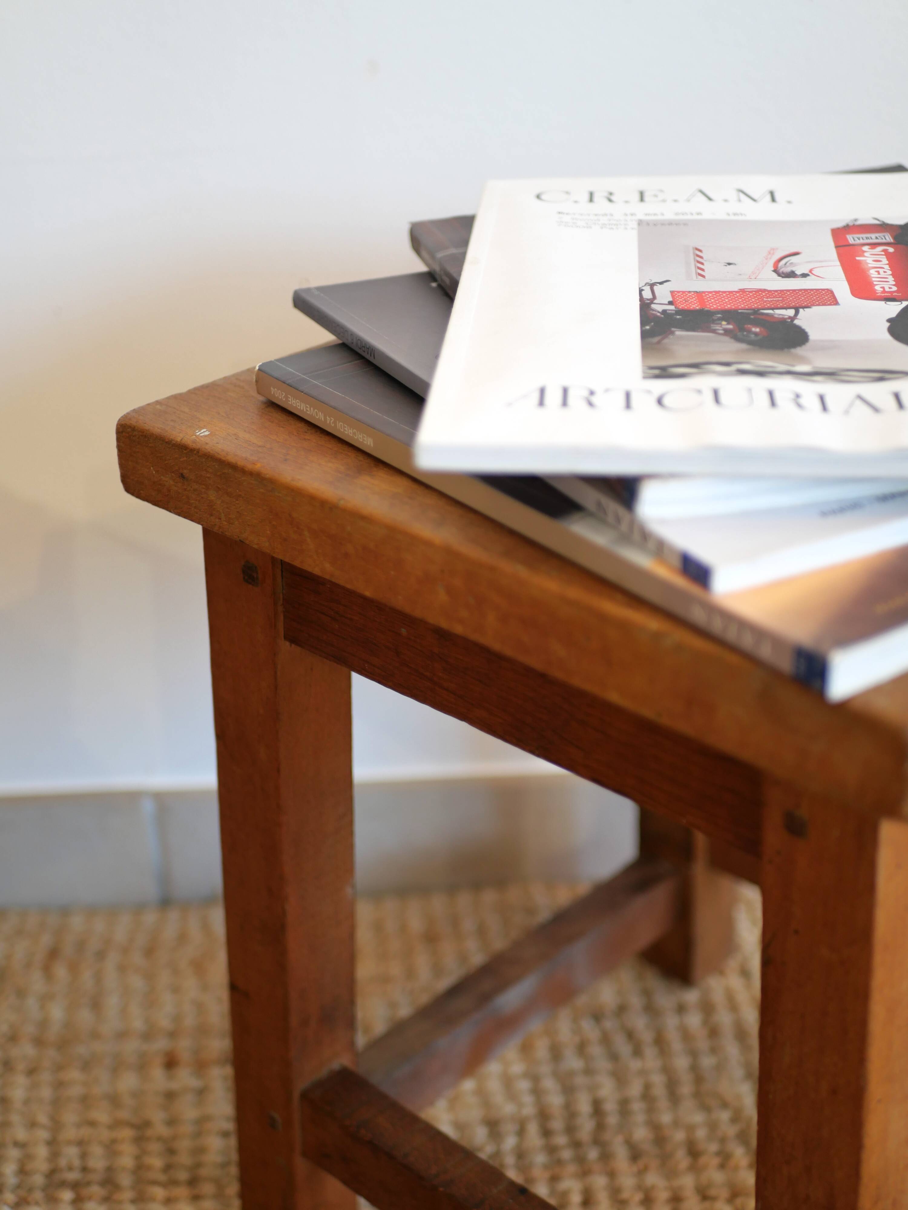 Tabouret de ferme en bois