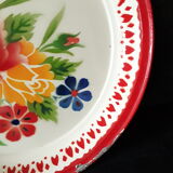 Vintage tray in enamelled sheet metal