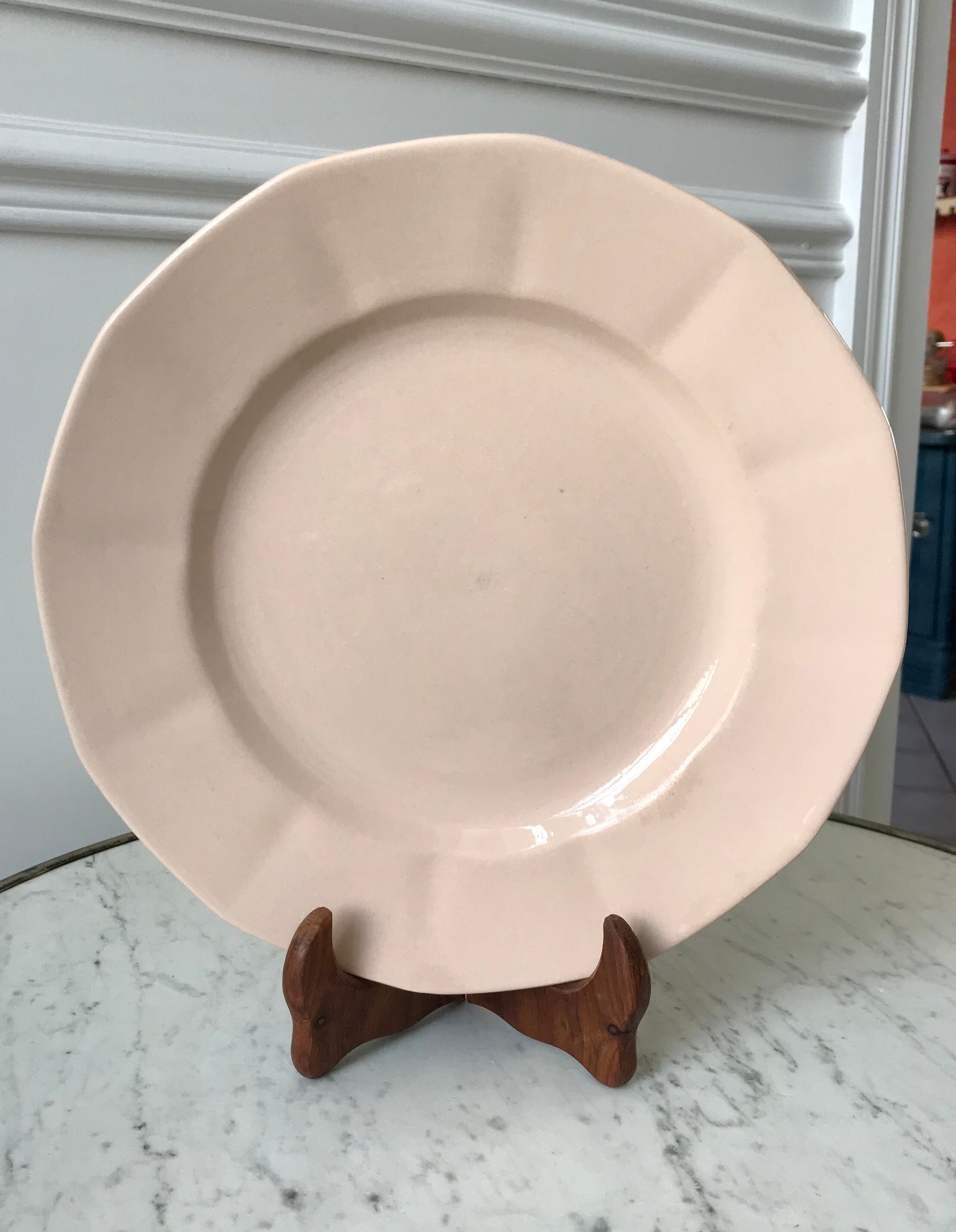 Round dish Digoin Sarreguemines model France powder pink