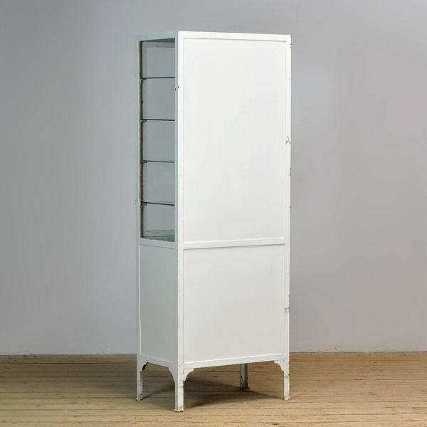Cabinet médical en fer, années 1930