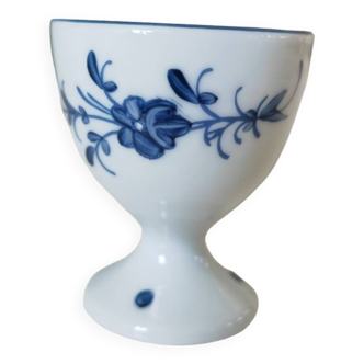 Coquetier porcelaine de Chantilly