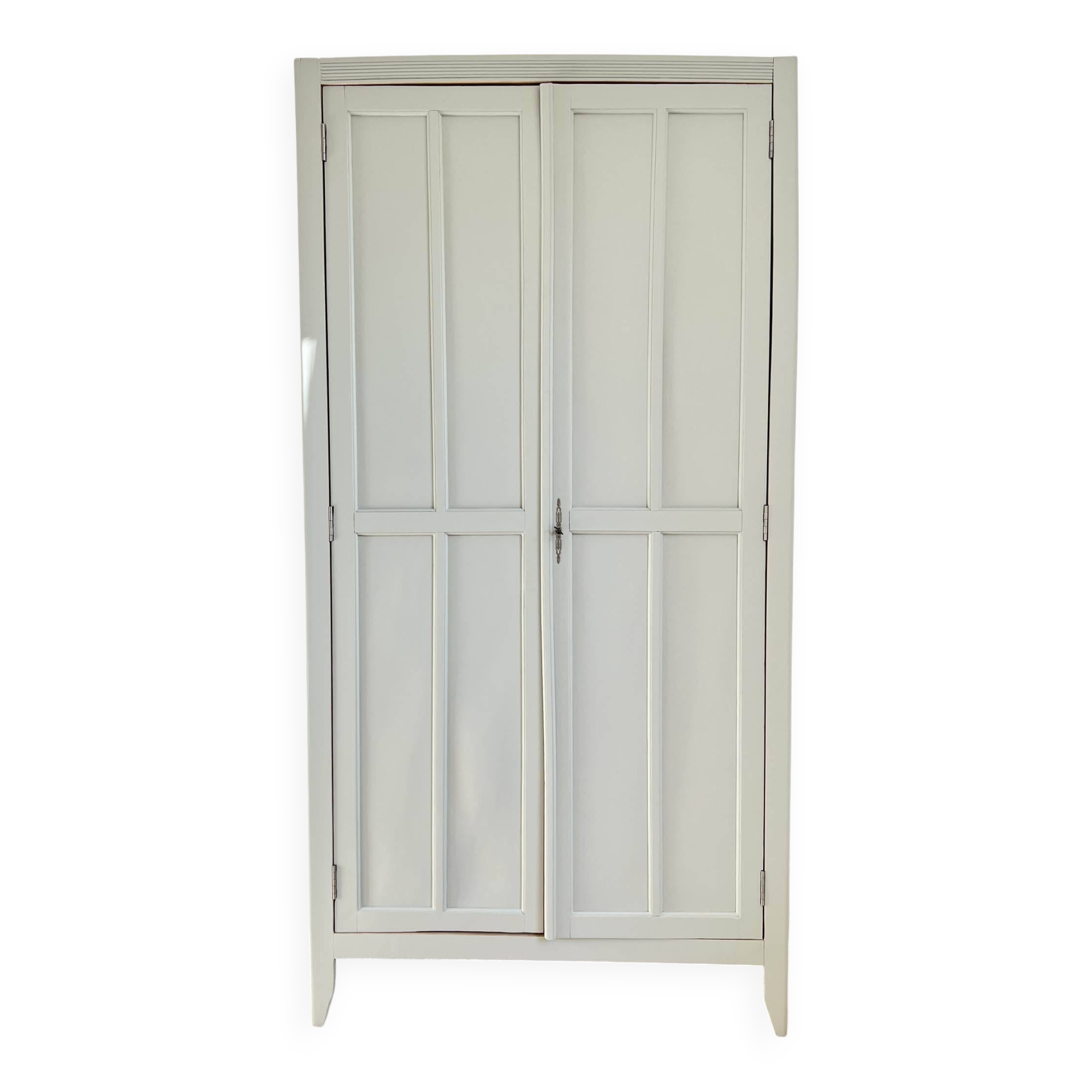 Authentic Parisian wardrobe