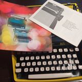 Typewriter remington riviera Sperry Rand Riviera Yellow