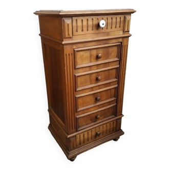 Chiffonier
