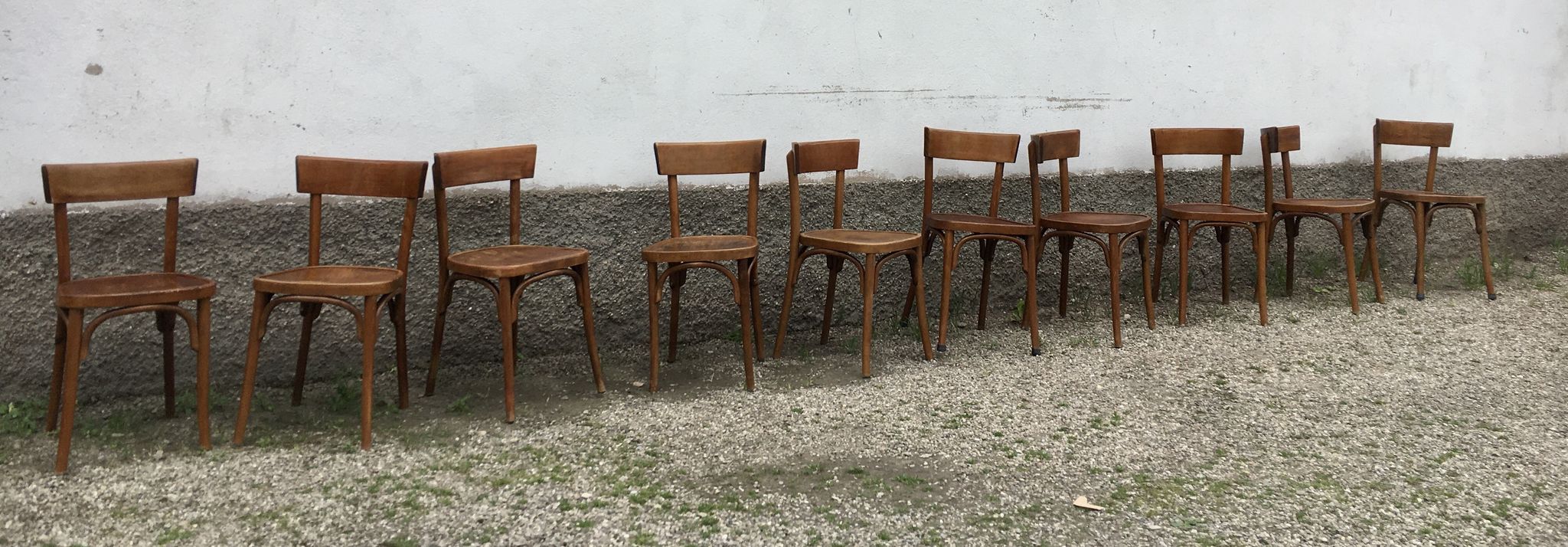 Series of 10 vintage bentwood curved wood bistro chairs