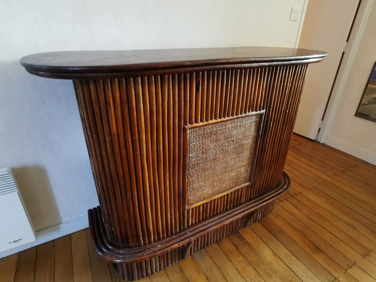 Wicker rattan counter bar 1970