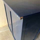 Old office from the 80s repainted in blue