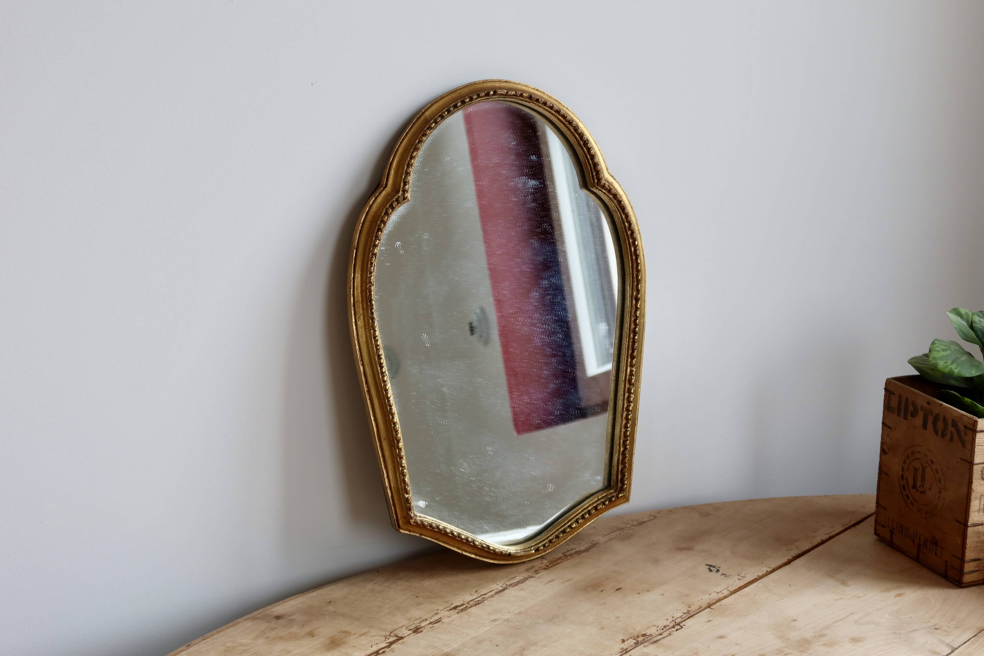 Antique gilded baroque mirror in wood – Distressed glass – Carved wood