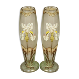Paire de vases en verre à décor émaillé  d'iris